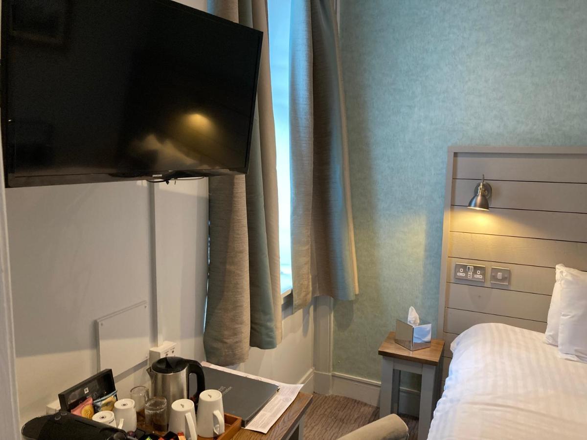 West Port Hotel لينليثغو المظهر الخارجي الصورة