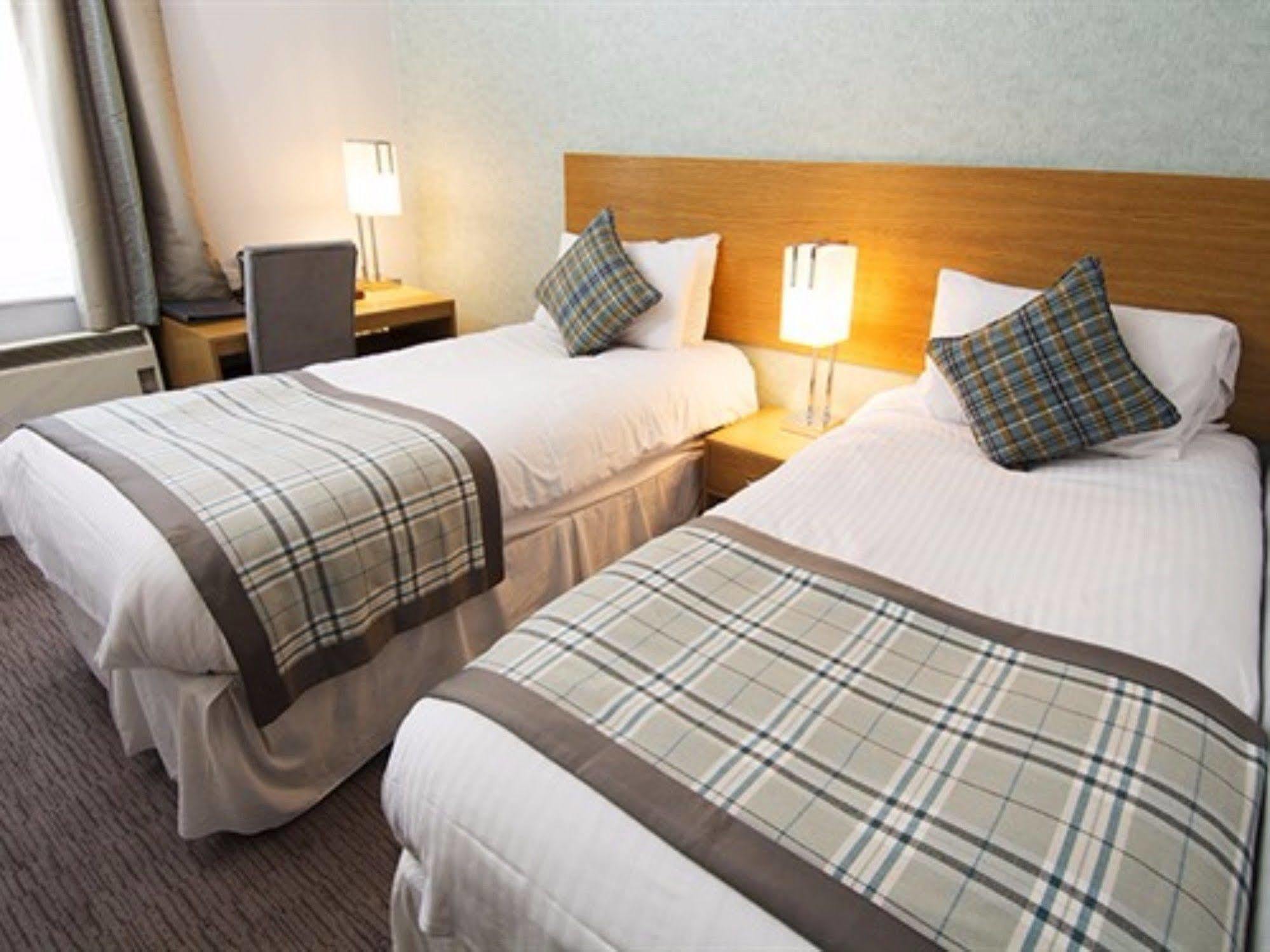 West Port Hotel لينليثغو المظهر الخارجي الصورة